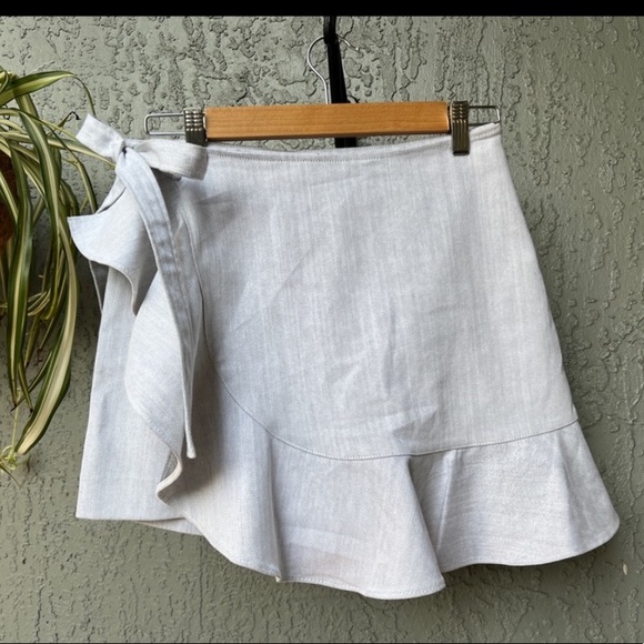 Cinq a sept wrap mini skort grey 🤩 - Picture 1 of 5